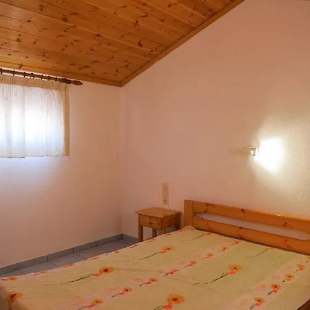 Pansion Dina Apartment *